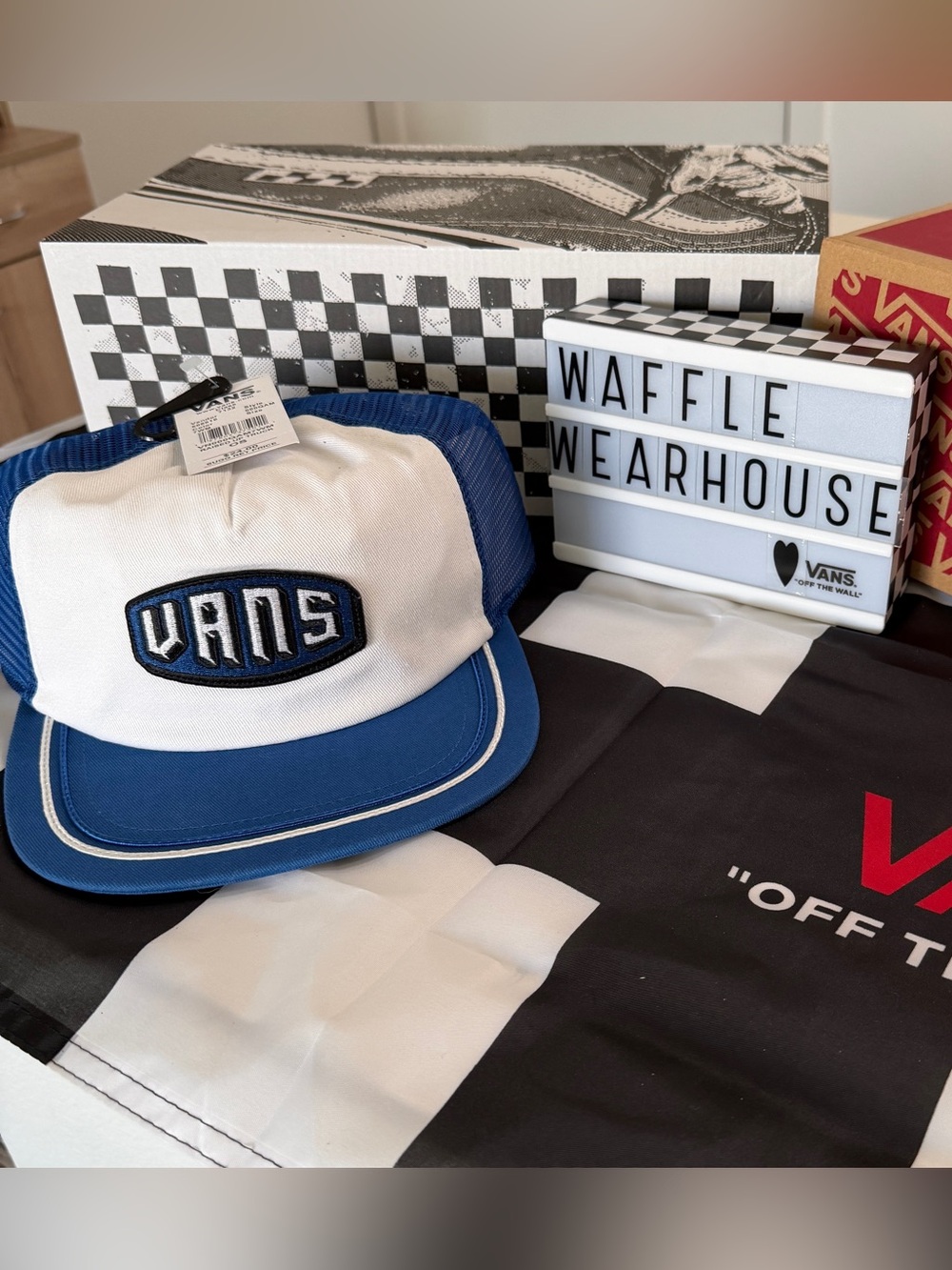 Vans White and Blue Kids Trucker Hat